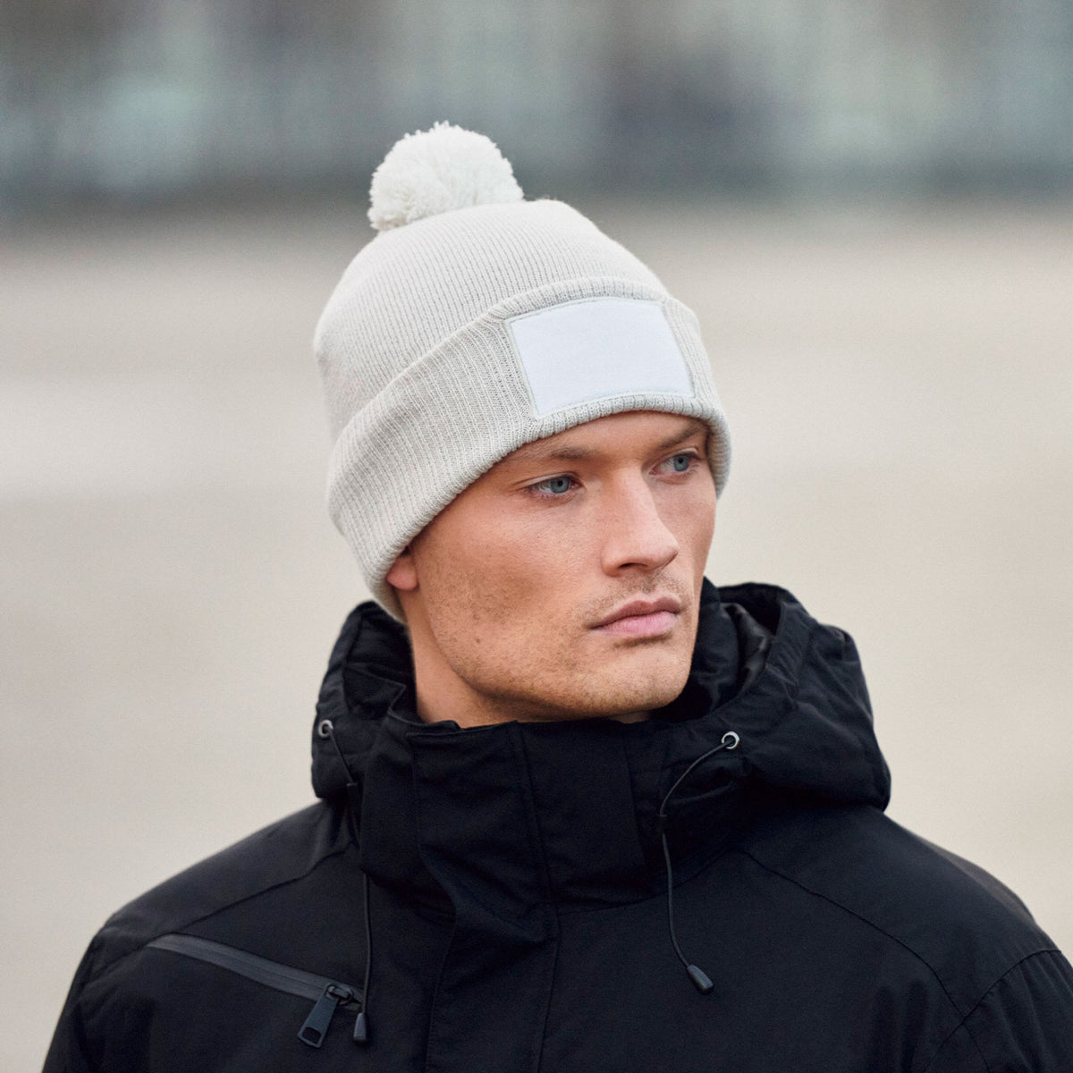 Clique Bryan Patch kivi tupsupipo painatuksella. Painatus kangasmerkin päälle.