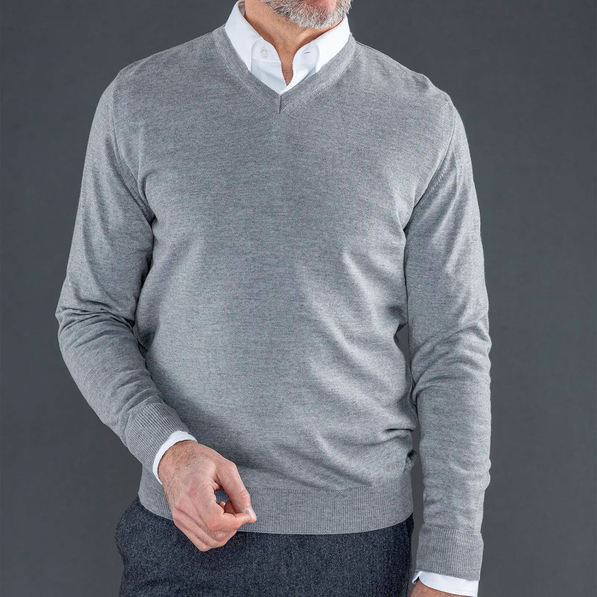 Berkeley Wilton Merino V-neck, harmaa neule