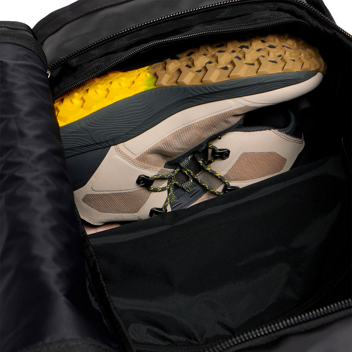 haglöfs lava 50l, musta, säilytyslokero