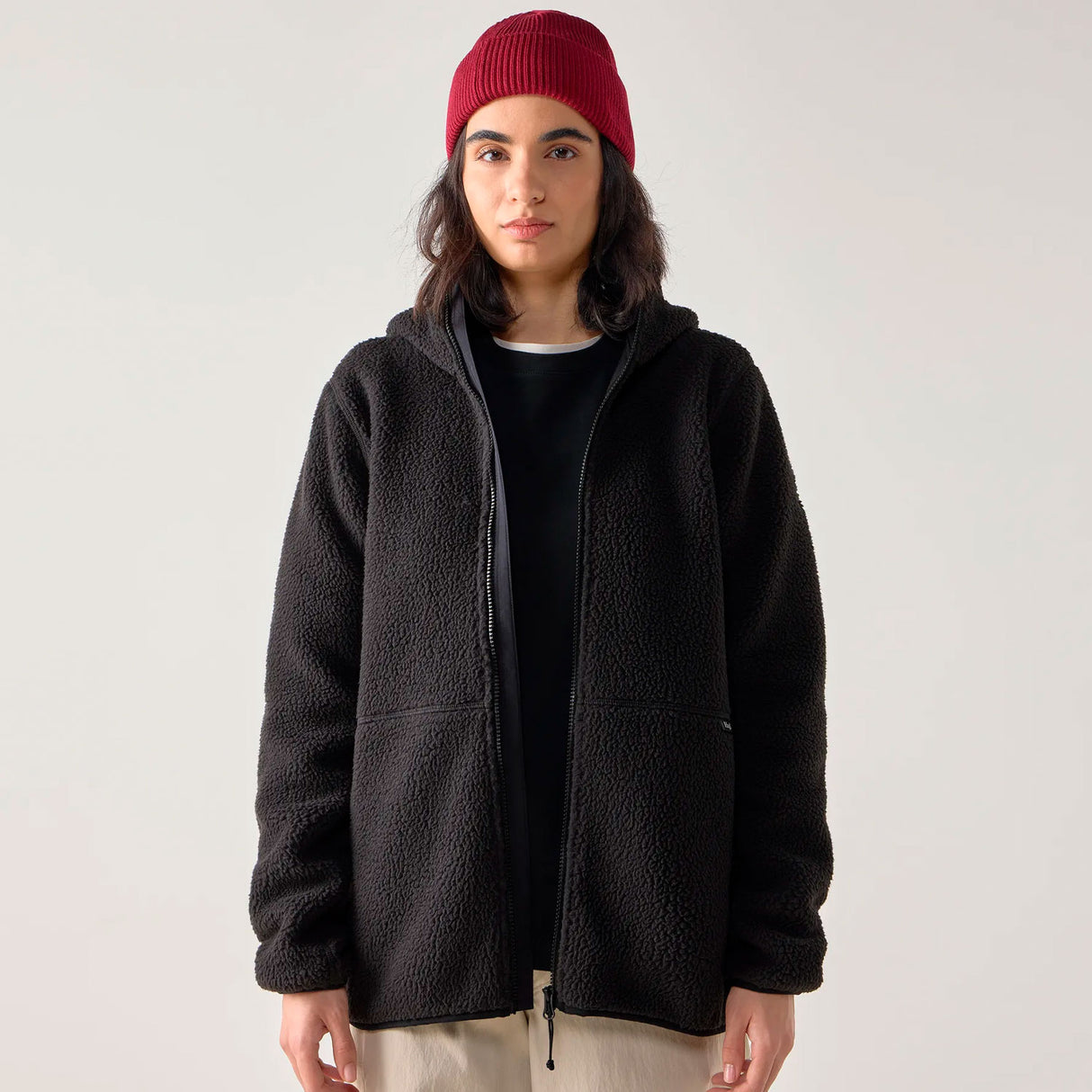 haglöfs naisten pörröinen fleecetakki hupulla, musta