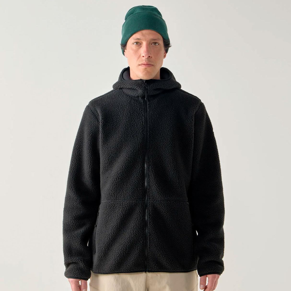 Haglöfs pörröinen fleecetakki hupulla, musta