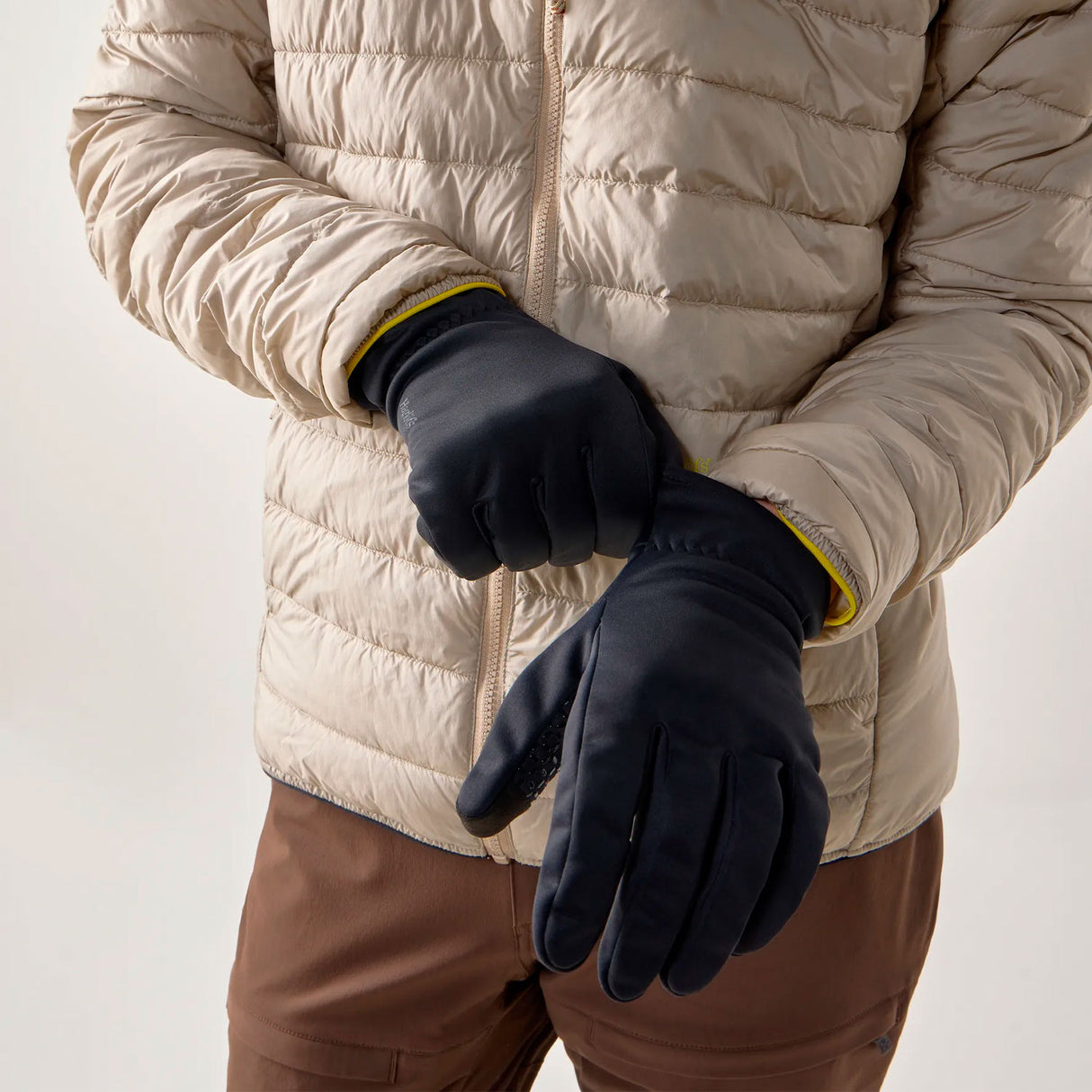 Haglöfs tuulenpitävät sormikkaat