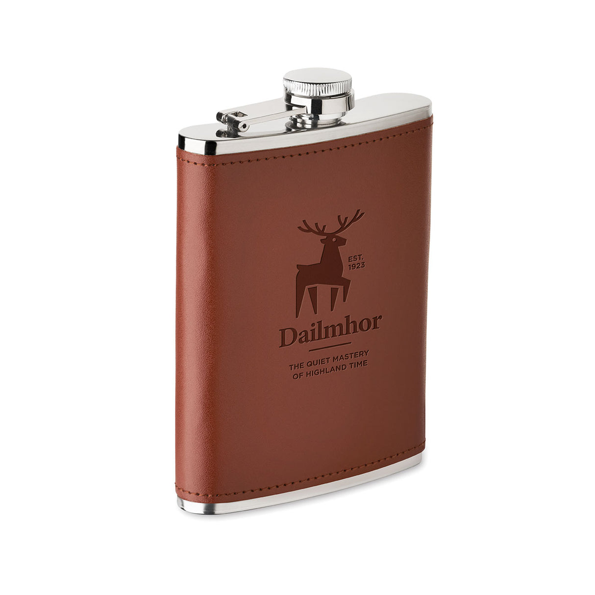 keinonahka taskumatti logolla, kaiverruksella