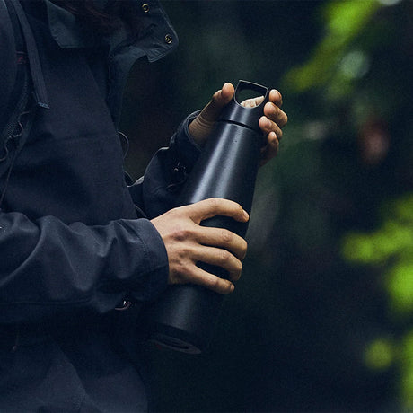 kinto trail tumbler 1L juomapullo termos, musta