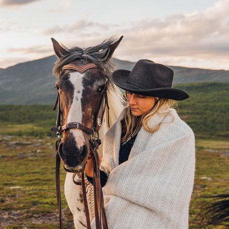klippan yllefabrik lampaanvilla torkkupeitto