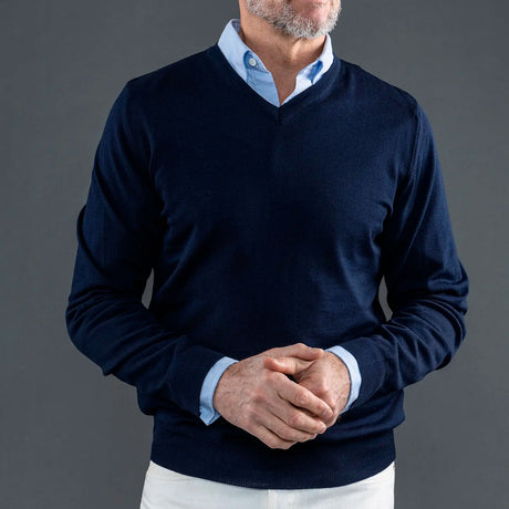 Berkeley Wilton Merino V-neck neule navy