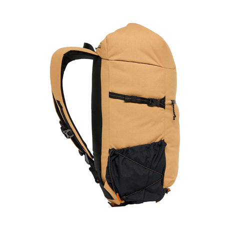 haglofs reppu ardos rolltop 28 taskut juomapulloille